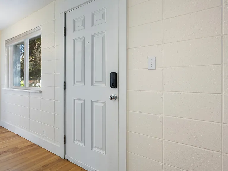 926 S Curtis Rd — Photo 21