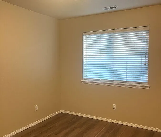 17284 Pleasanton Ln — Photo 38