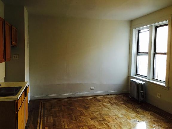 2nd image of 3214 Kingsbridge Ave APT 6E