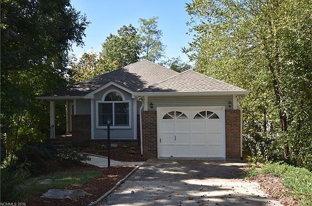 1st image of 112 Jenny Lind Dr