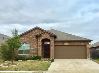 4732 Elkhart Dr, Crowley, TX 76036