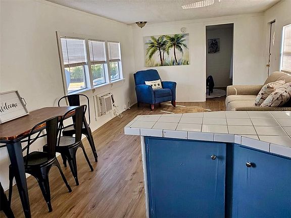 4th image of 6719 Saltwater Blvd