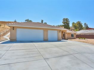 17725 Bangor Ave, Hesperia, CA 92345