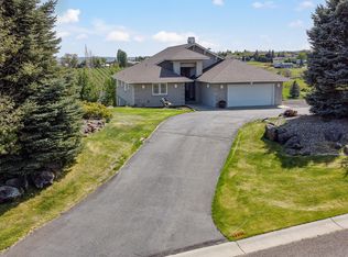 912 Majesty Heights Dr, Yakima, WA