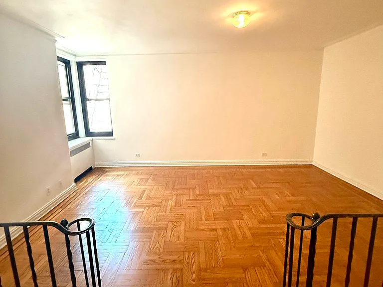 101 Cooper St #4A — Photo 5