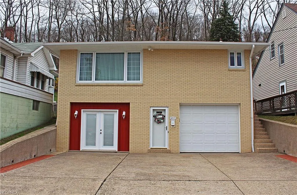 4217 Brooke St photo 1