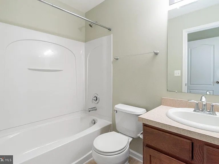 6810 Warfield St — Photo 20
