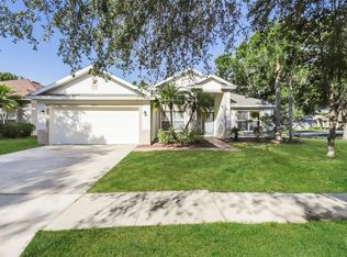 5901 Falconside Rd, Lithia, FL 33547