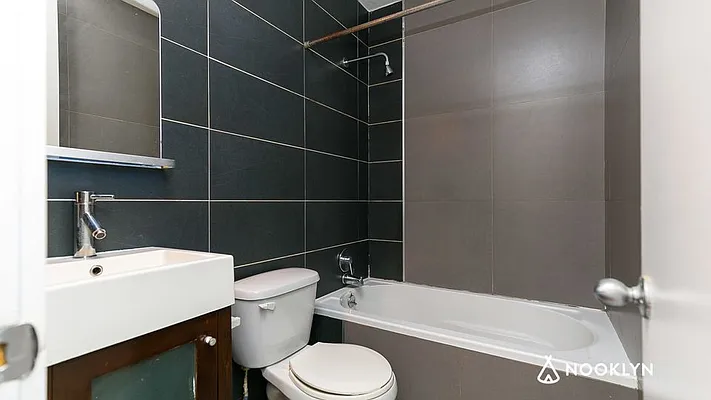 Rented by Nooklyn NYC LLC | media 25