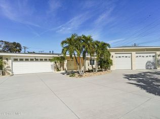 104 W Alachua Ln, Cocoa Beach, FL 32931