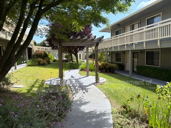 720 Petaluma Blvd S APT 36, Petaluma, CA 94952