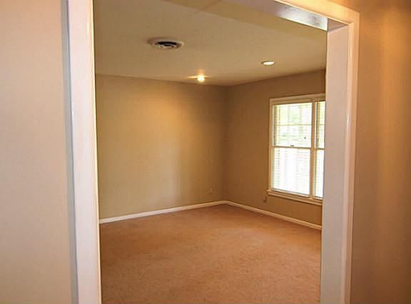 5th image of 2317 Crescent Dr