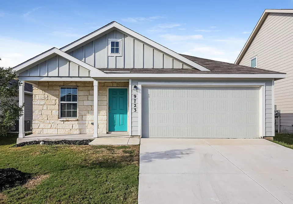 9723 Marbach Hl
