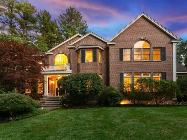 3 Barbie Ln, North Reading, MA 01864