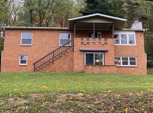 46 Pounds Hollow Rd, Morgantown, WV 26508