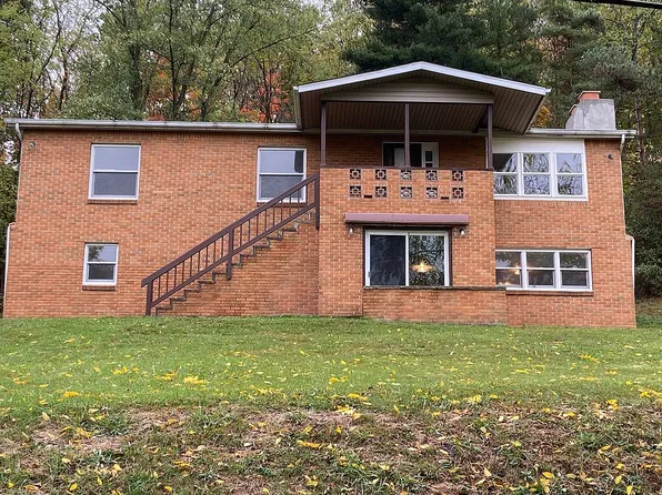 46 Pounds Hollow Rd, Morgantown, WV 26508