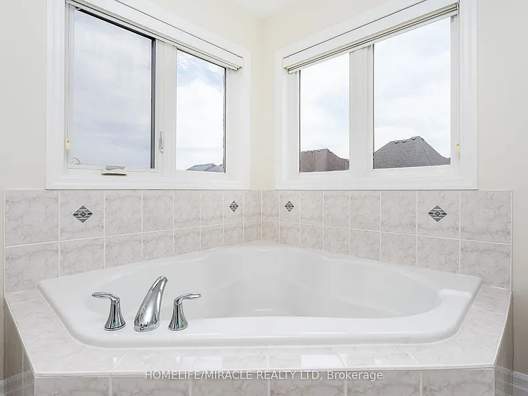 7 Nicort Rd — Photo 33