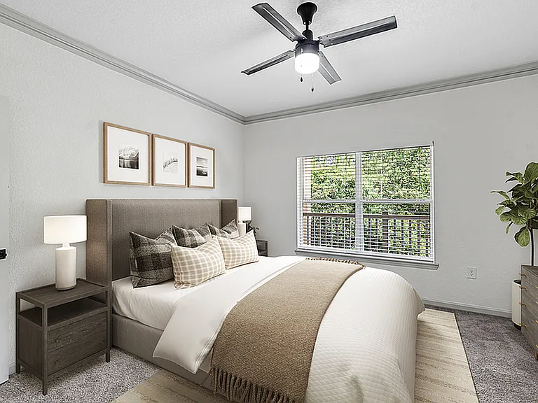 Halston World Gateway Apartment Homes — Photo 24