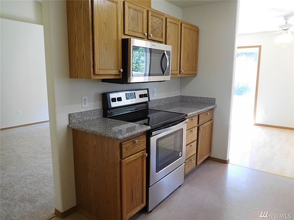 4th image of 19522 18th St S