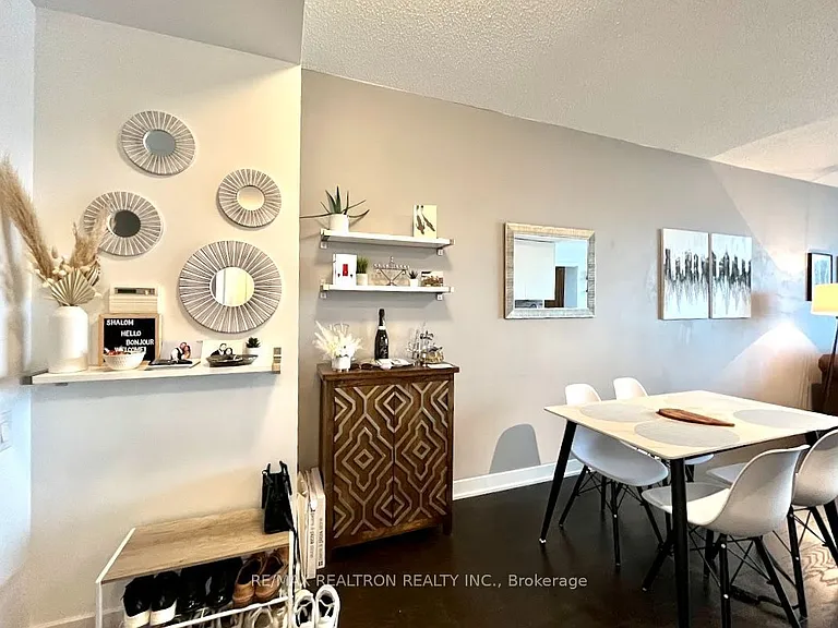 1815 Yonge St #1209 — Photo 16