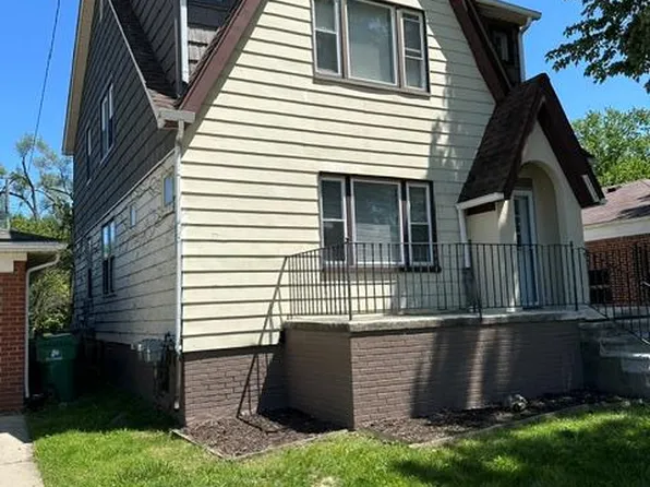 24320 Flower Ave, Eastpointe, MI 48021