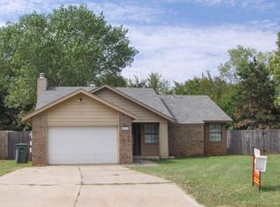 2213 Foxfire Rd, Edmond, OK 73003