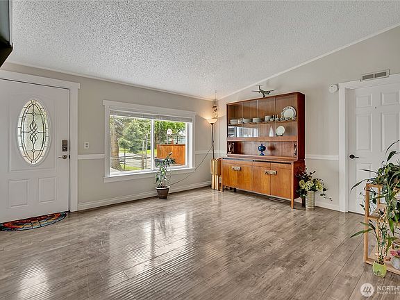 5th image of 252 Grand Fir Drive #25