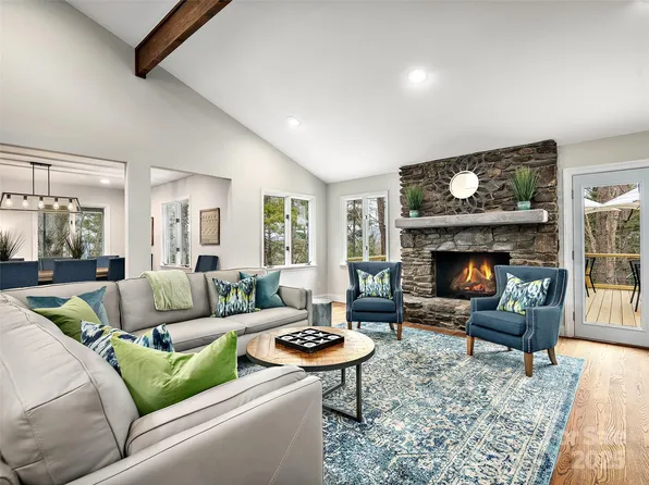 46 Wilderness Rd, Asheville, NC 28804