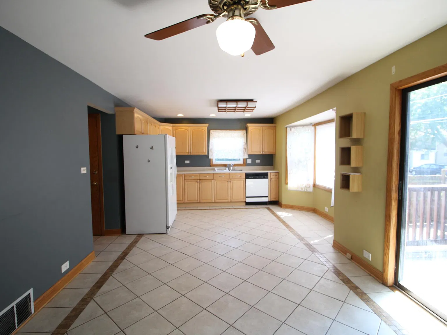 3500 N Natoma Ave — Photo 4