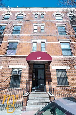 Rented by New York Dwellings LLC | media 27