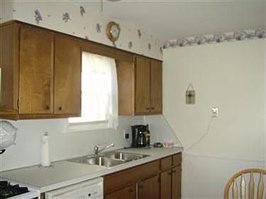 3rd image of 304 Afton Ave