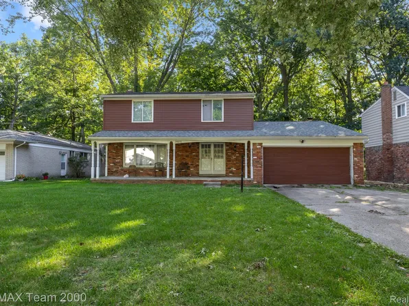 28870 Monterey Dr, Southfield, MI 48076