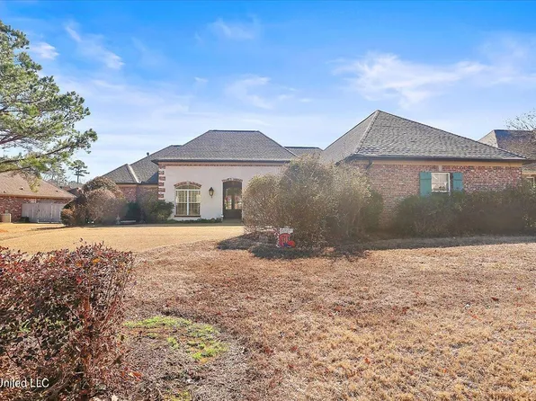 207 Legacy Dr, Brandon, MS 39042