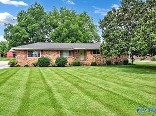 609 Bethel Rd NE, Hartselle, AL 35640