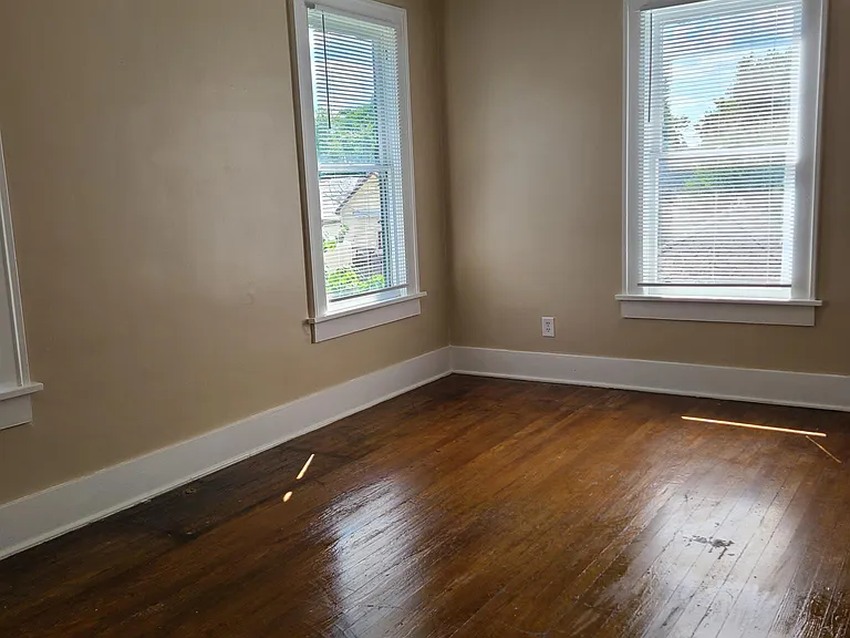 41 Gilbert Ave #E — Photo 12