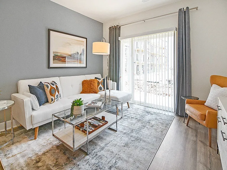 Fieldside Grande Apartments & Townhomes — Photo 7