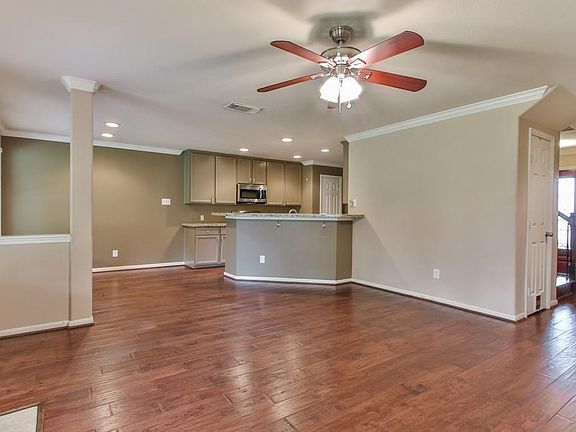3rd image of 2411 Misty Falls Ct