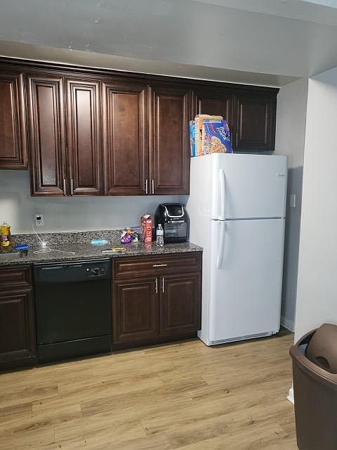 1st image of 800 Westminster Ln