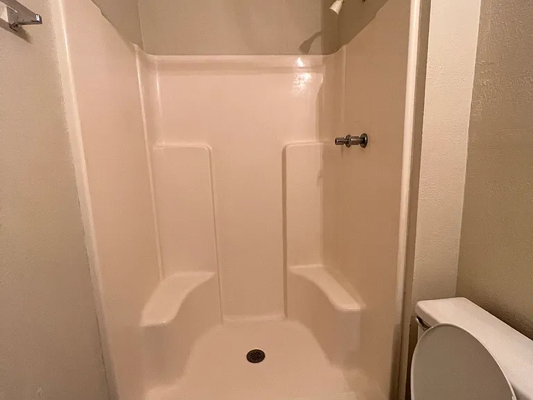 1555A Oakpointe Dr SW #A — Photo 20