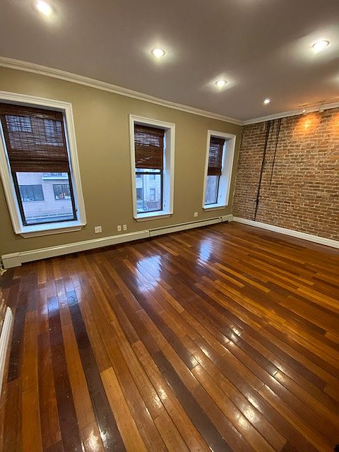 1st image of 731 Franklin Ave #3D