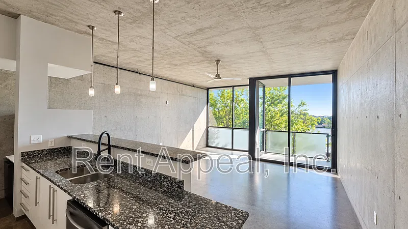 1 bed, 1.0 bath, 960 sqft, $1,850 — Photo 3