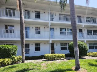 802 Brandy Wine Dr #802, Largo, FL 33771