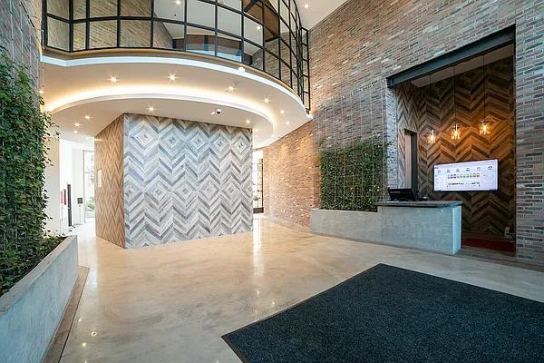 Rented by Corcoran | media 25