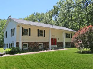 1695 Baldwin Rd, Yorktown Heights, NY 10598
