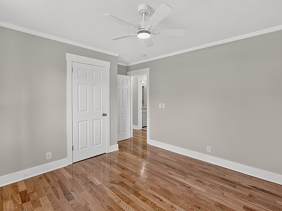3rd image of 7211 Dianne Dr