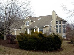 148 Duncaster Rd, Bloomfield, CT 06002