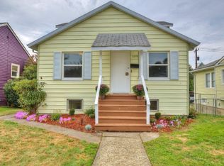 5213 25th Ave SW, Seattle, WA 98106