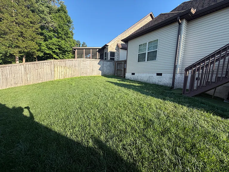 240 Windmill Trl — Photo 3