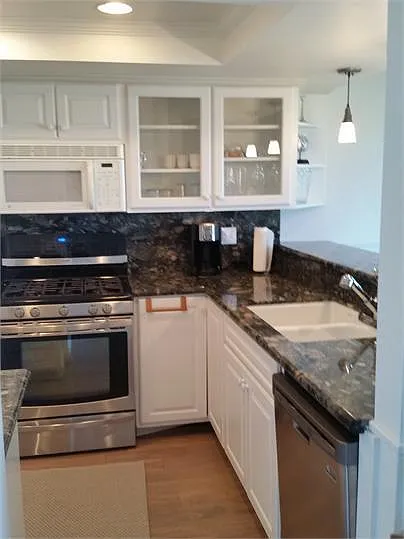 240 Calle Cuervo — Photo 4