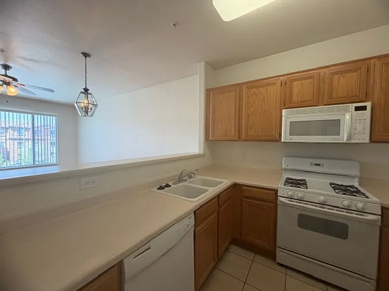 7131 S Durango Dr #304 — Photo 8